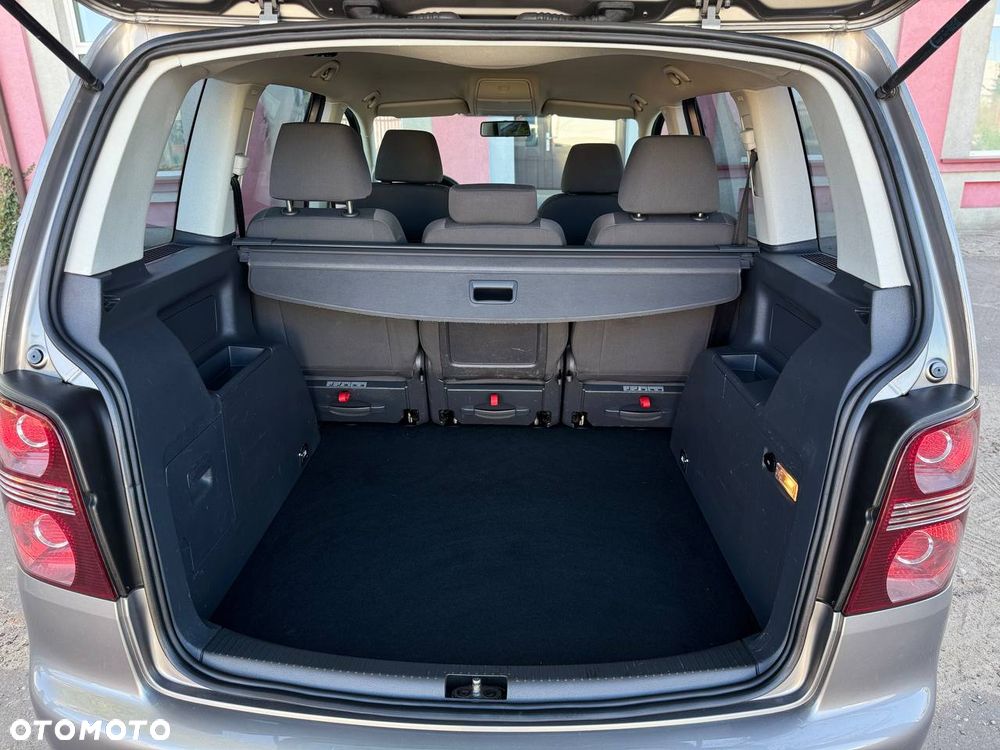 Volkswagen Touran 1.9 TDI Highline - 18