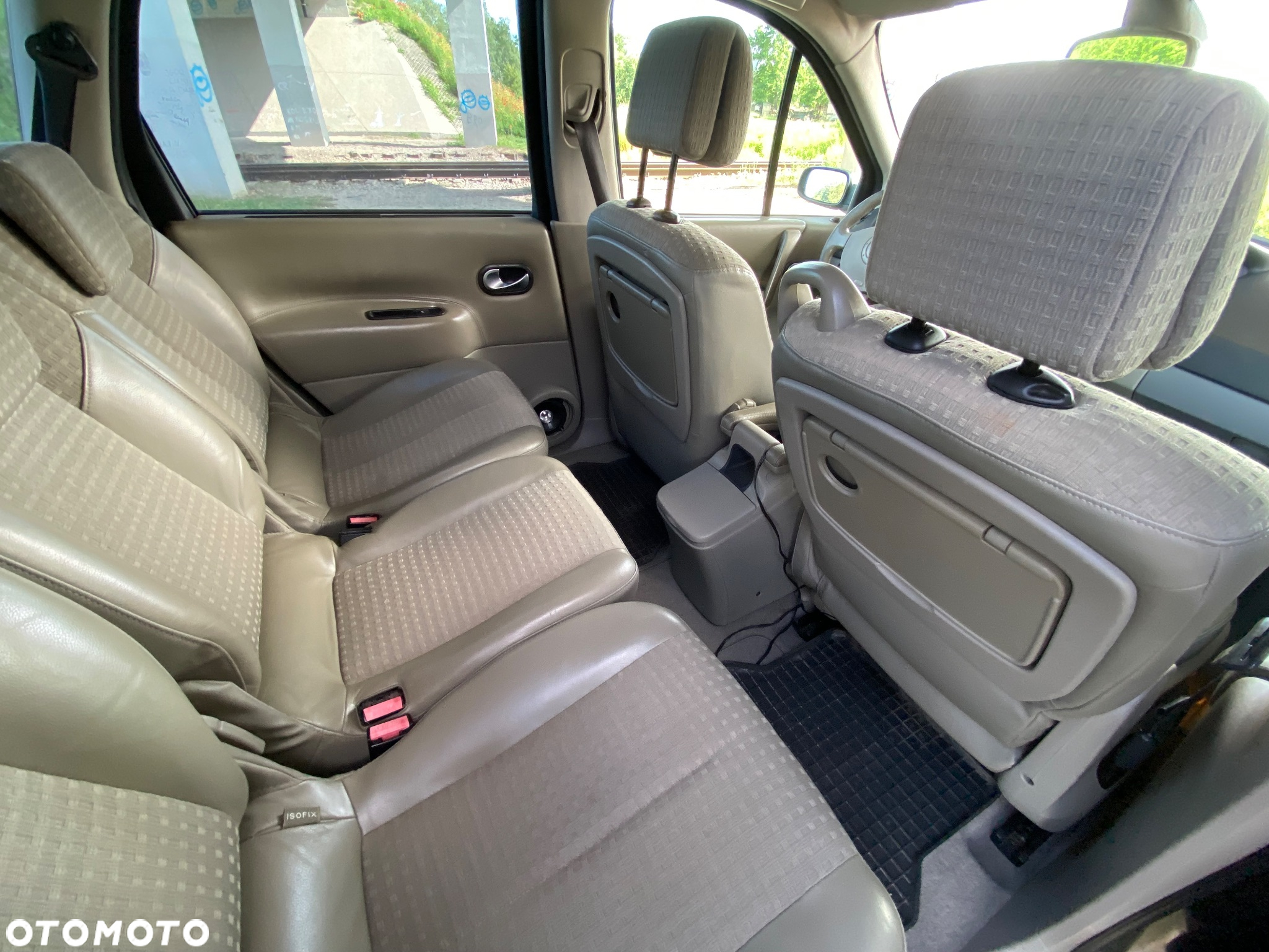 Renault Scenic - 17