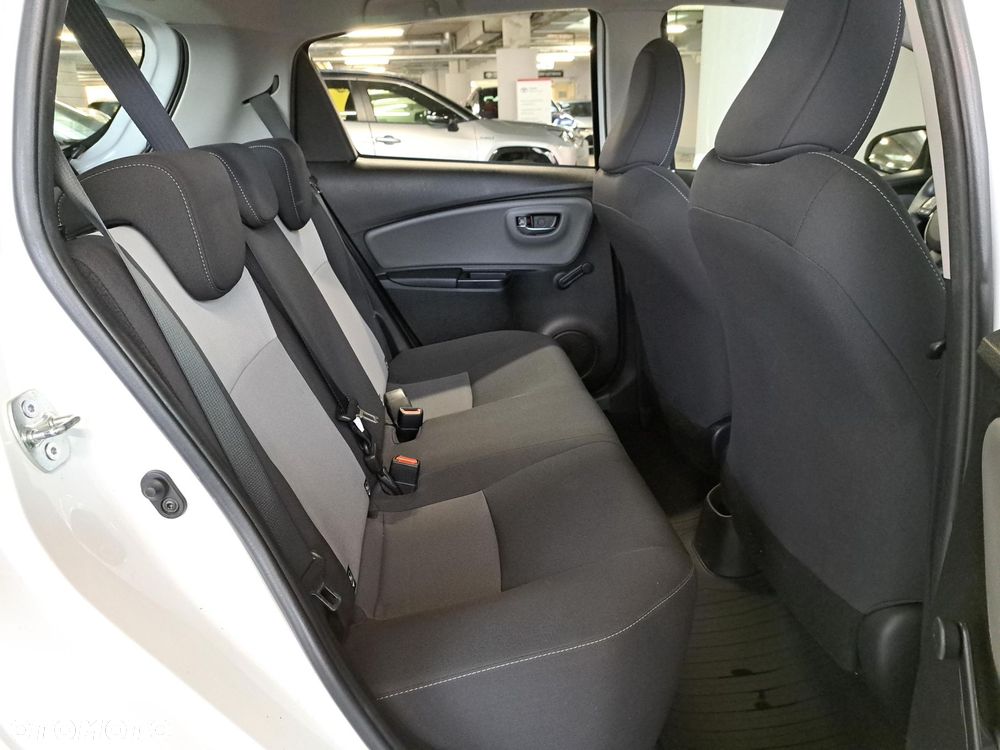 Toyota Yaris - 14
