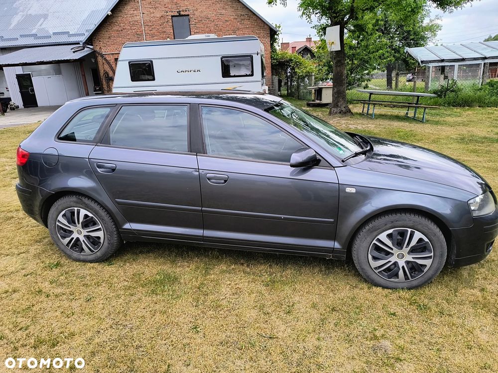 Audi A3 Sportback 1.9 TDI Attraction - 3