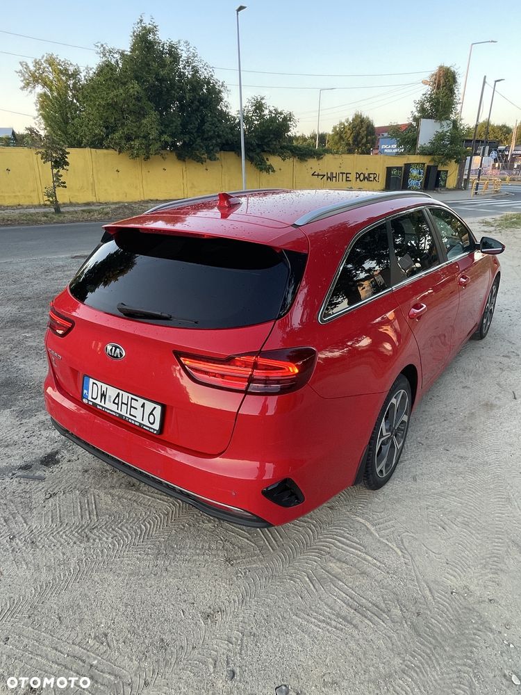 Kia Ceed - 4