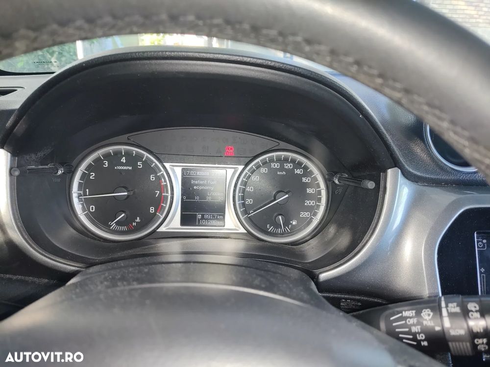 Suzuki Vitara 1.6 4X4 Passion - 6