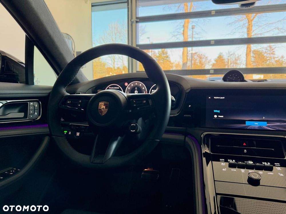 Porsche Panamera - 16