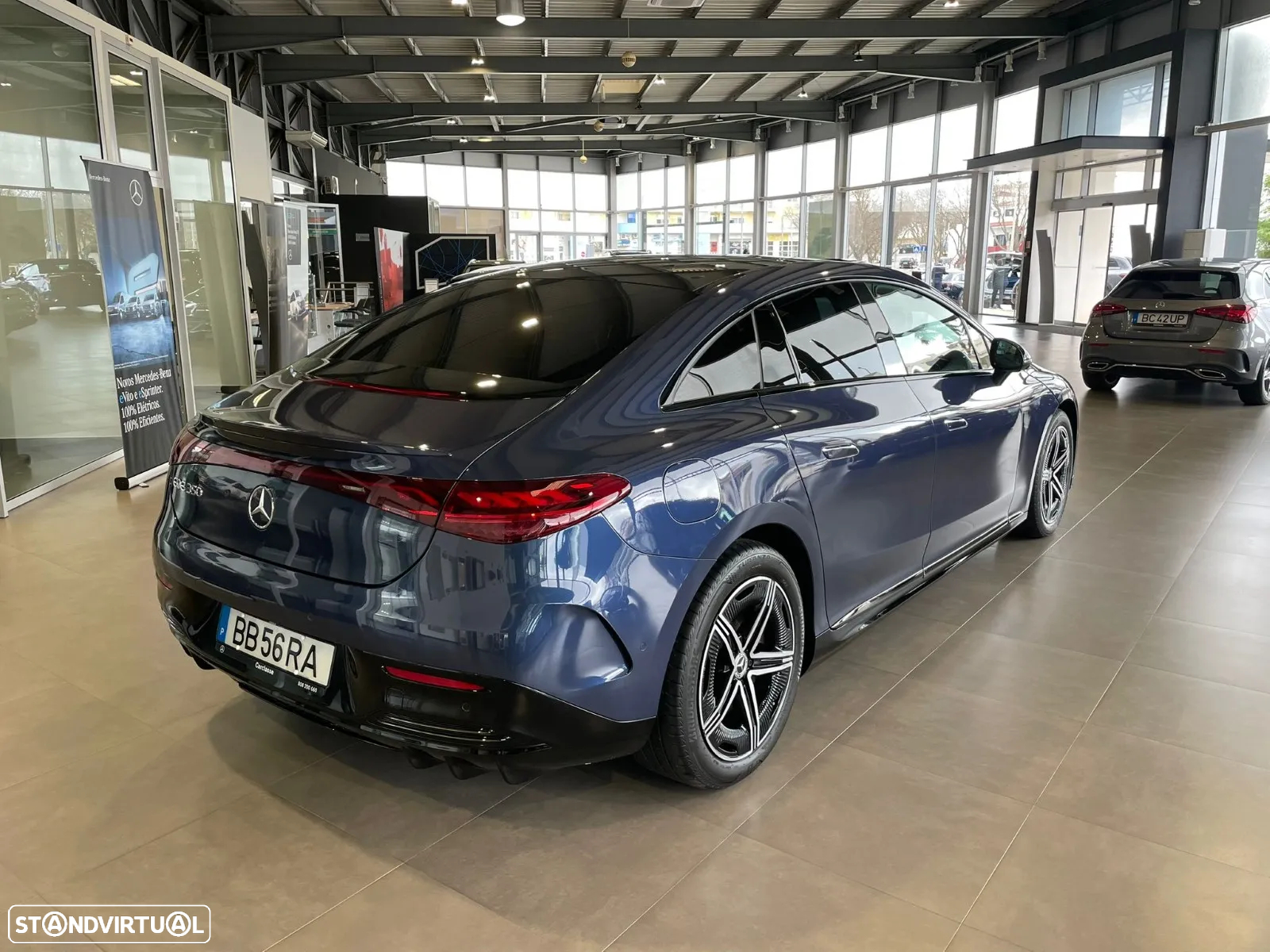Mercedes-Benz EQE 350 - 10