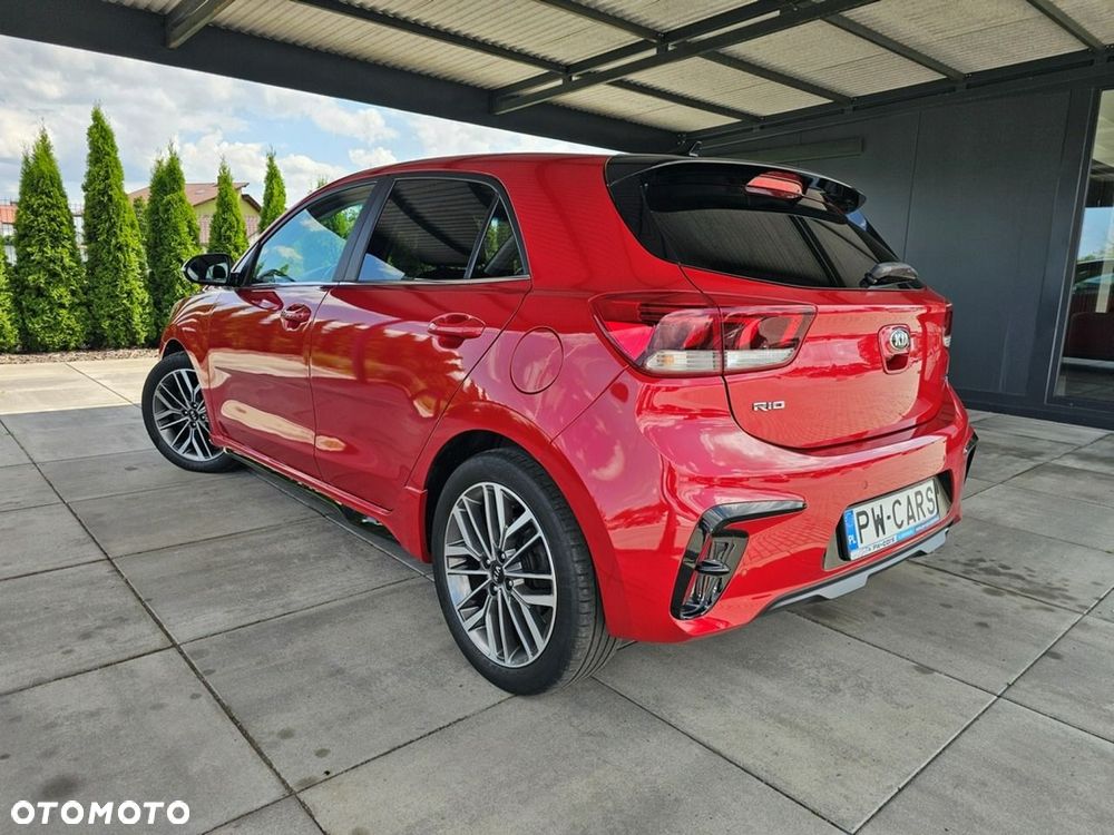 Kia Rio - 4