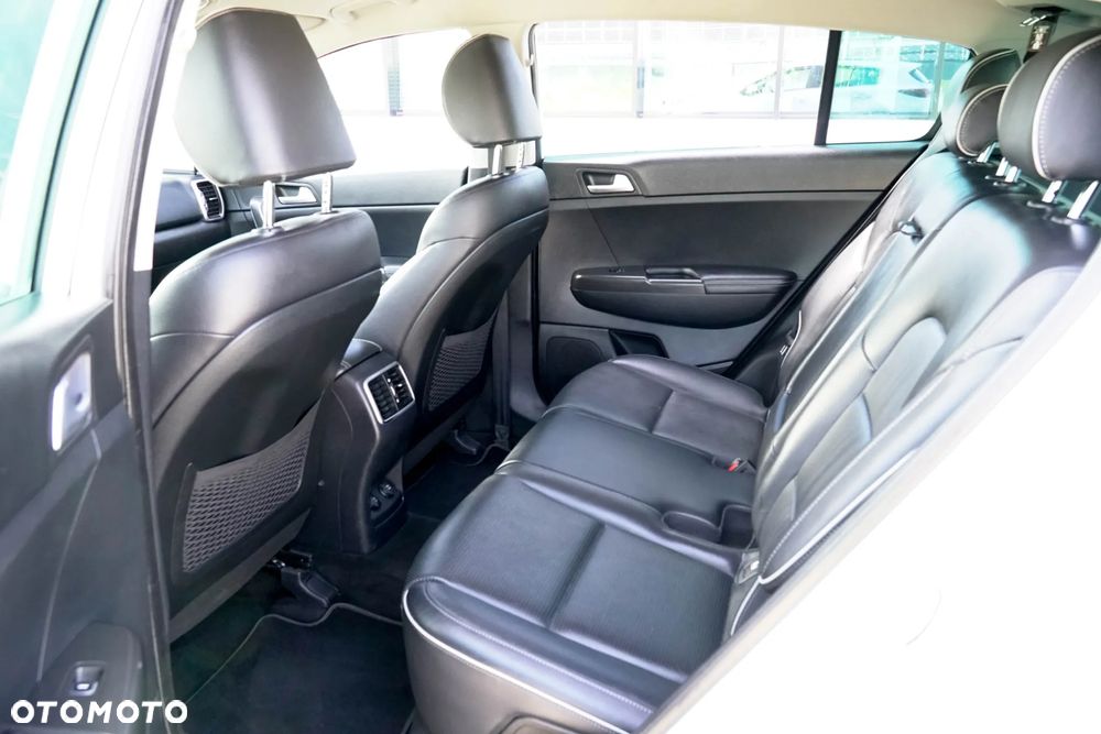 Kia Sportage 1.7 CRDI 2WD Spirit - 24