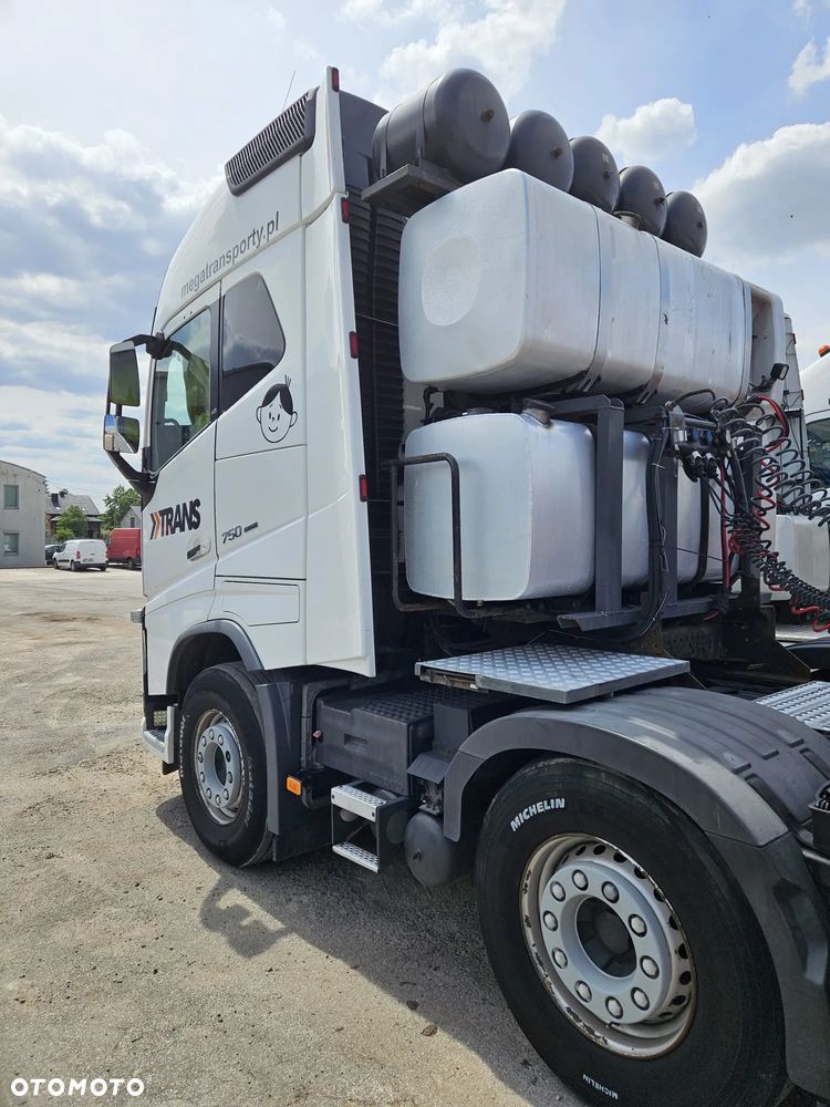 Volvo FH16 750KM 8x4 zwolnice - 3