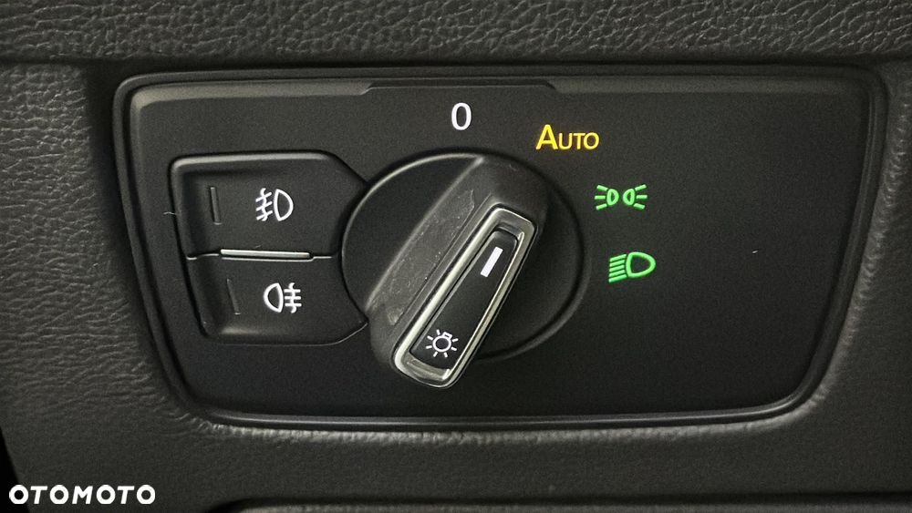 Volkswagen Passat 1.5 TSI EVO Business DSG - 33