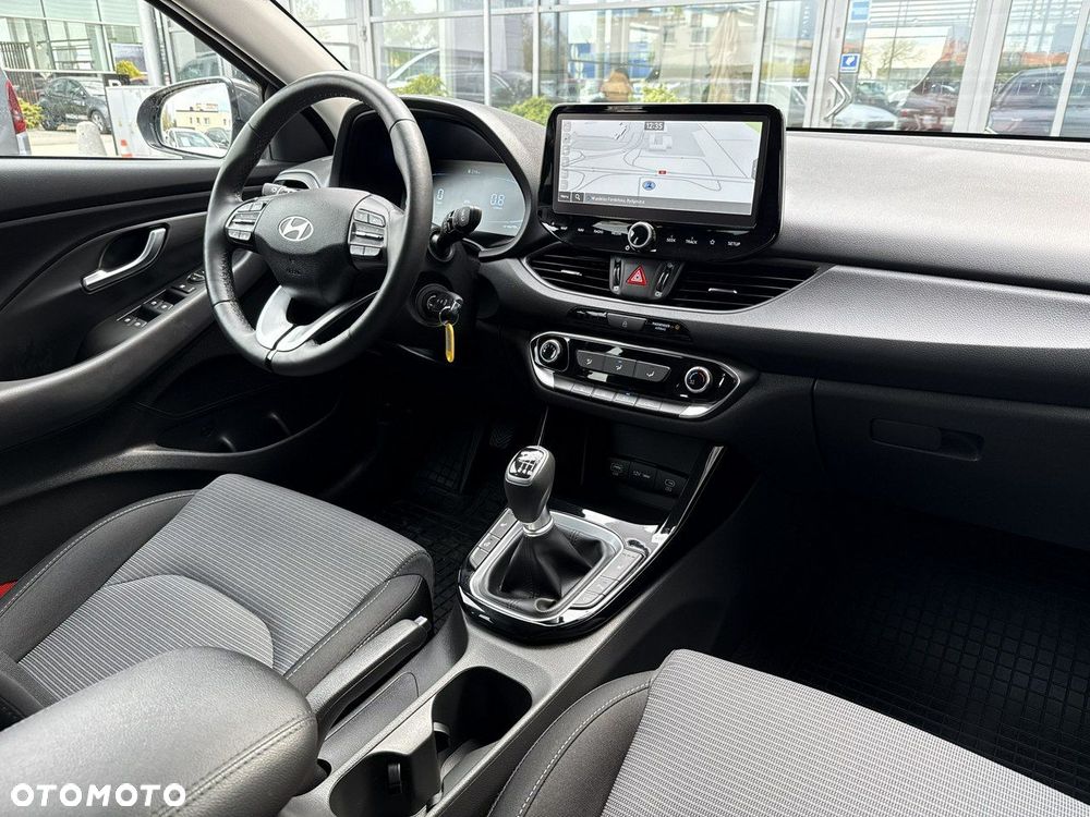 Hyundai i30 1.5 DPI Pure - 18