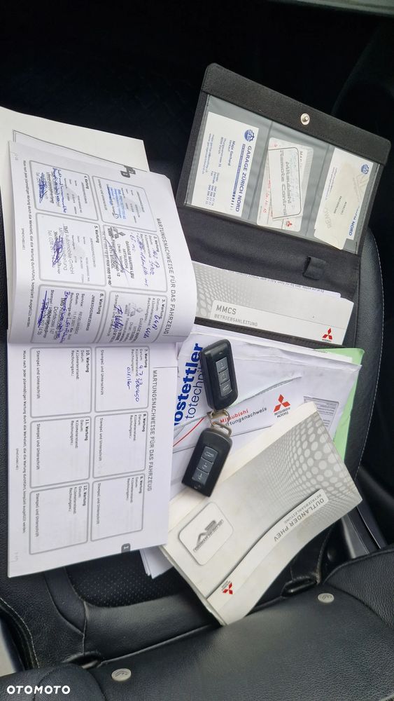 Mitsubishi Outlander 2.0 4WD Top - 30