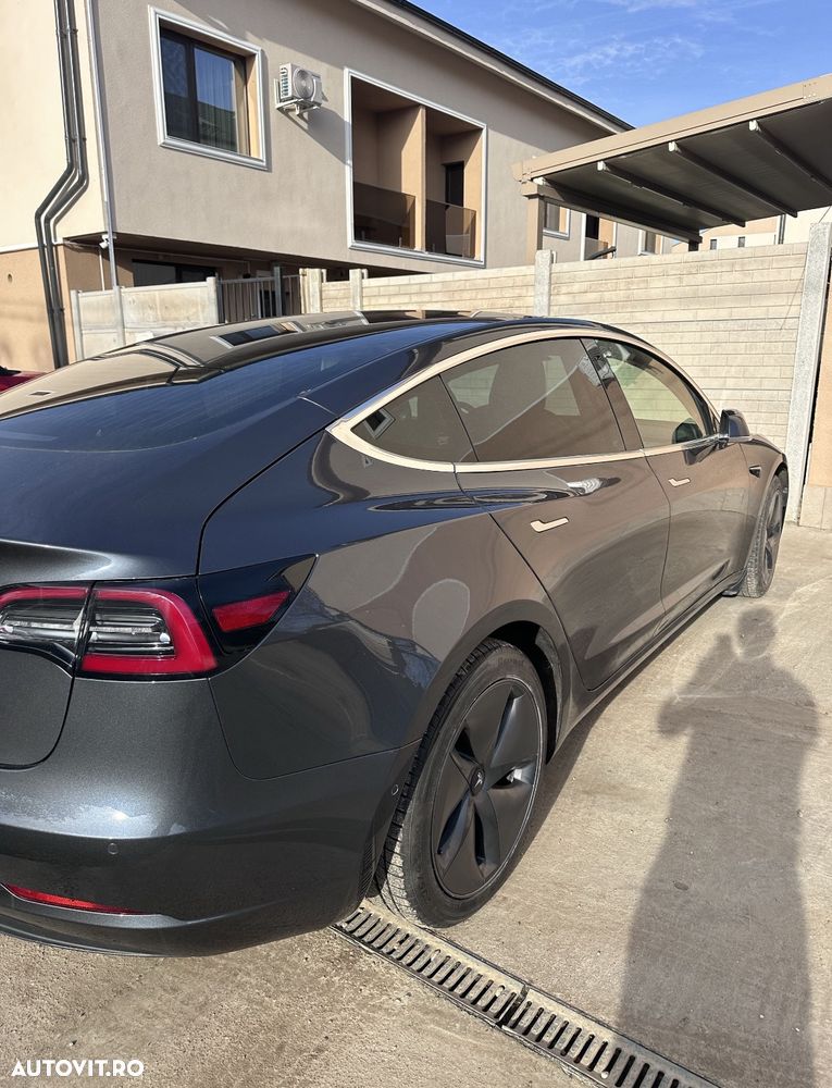Tesla Model 3 Standard - 4
