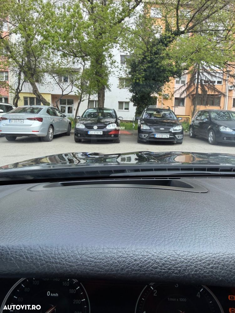 BMW Seria 5 520d Sport-Aut. - 17