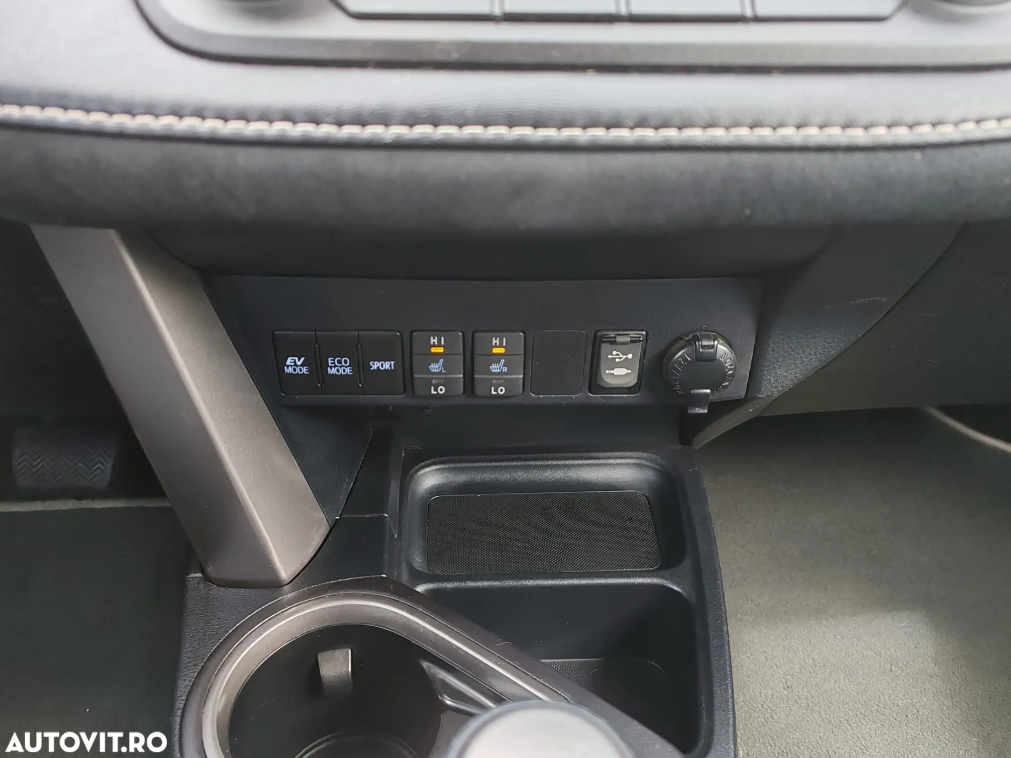 Toyota RAV4 2.5 4x4 Hybrid Edition-S - 13