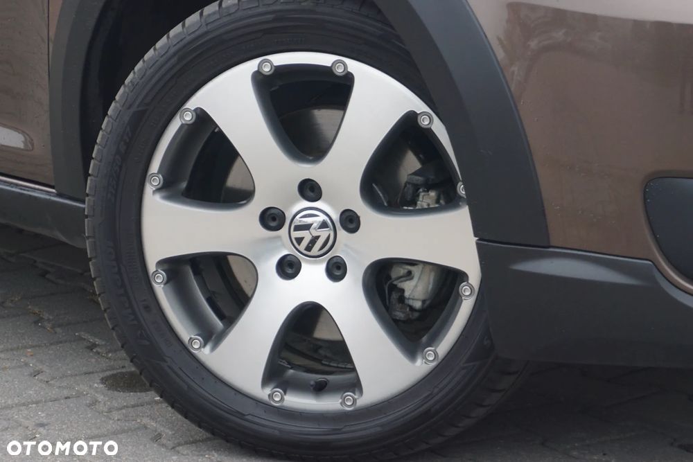 Volkswagen Touran 2.0 TDI DPF Cross - 14