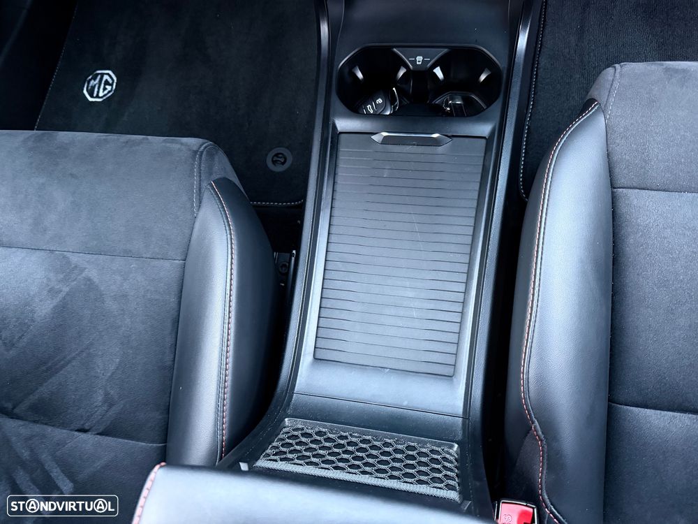 MG MG4 64 kWh XPower Luxury - 34