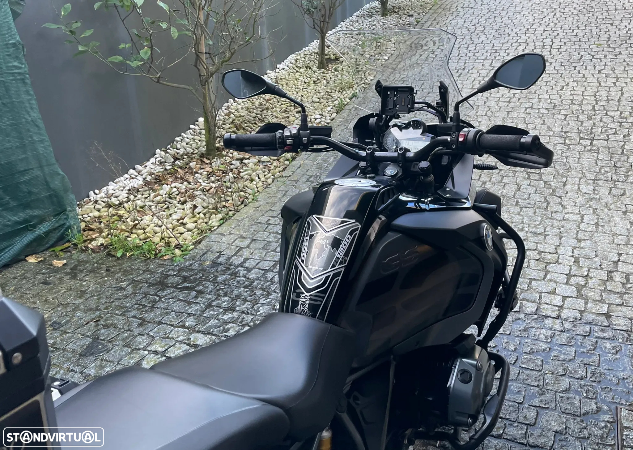 BMW R 1200 GS Adventure Triple Black - 10