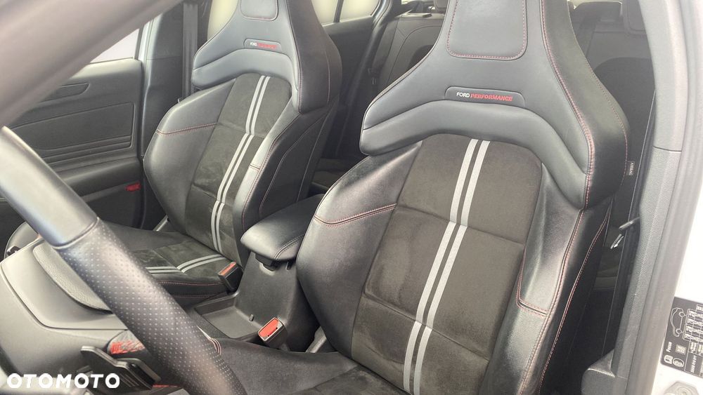 Ford Focus 2.3 EcoBoost ST X - 11