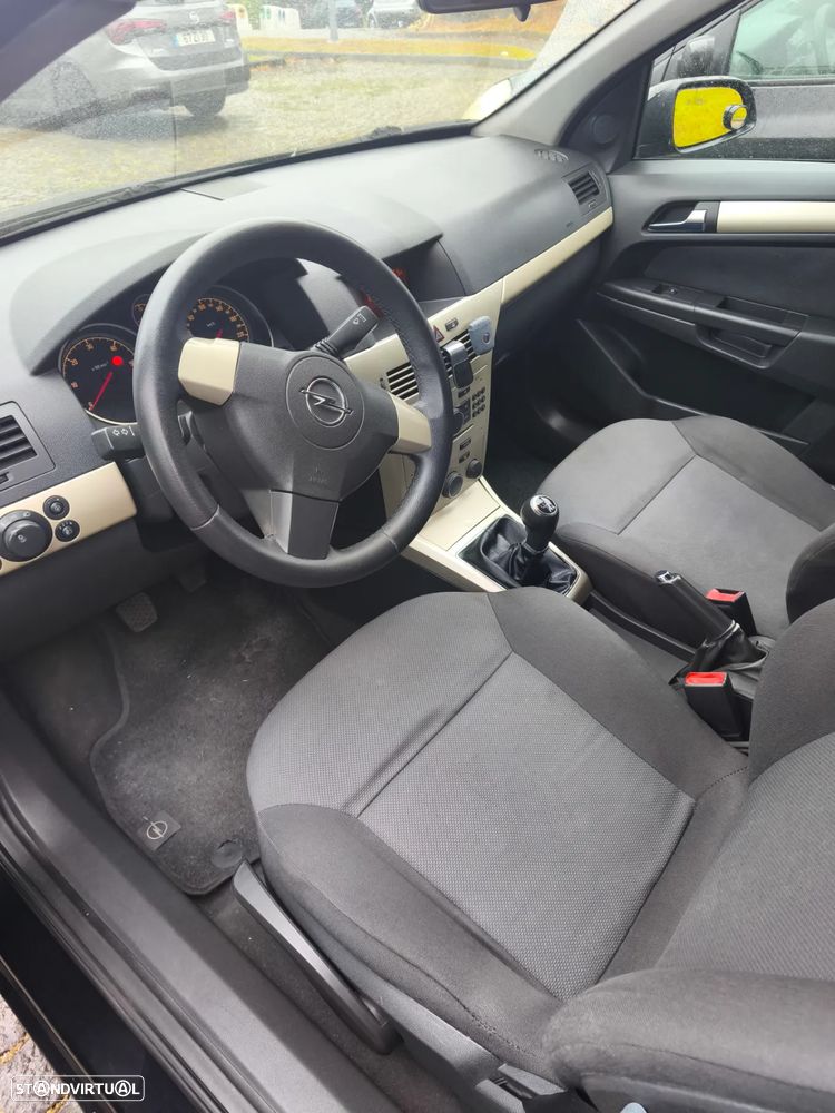 Opel Astra 1.3 CDTi Cosmo - 4