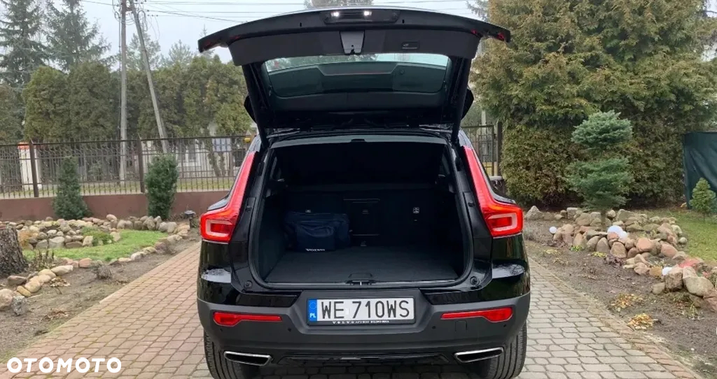 Volvo XC 40 T4 AWD R-Design - 22