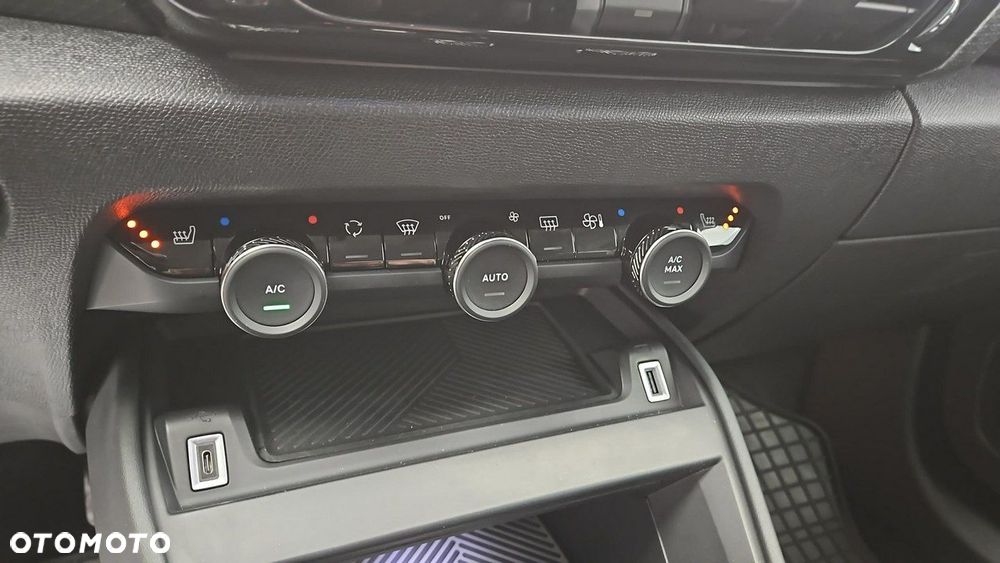 Citroën C4 1.2 PureTech Business Edition S&S EAT8 - 19