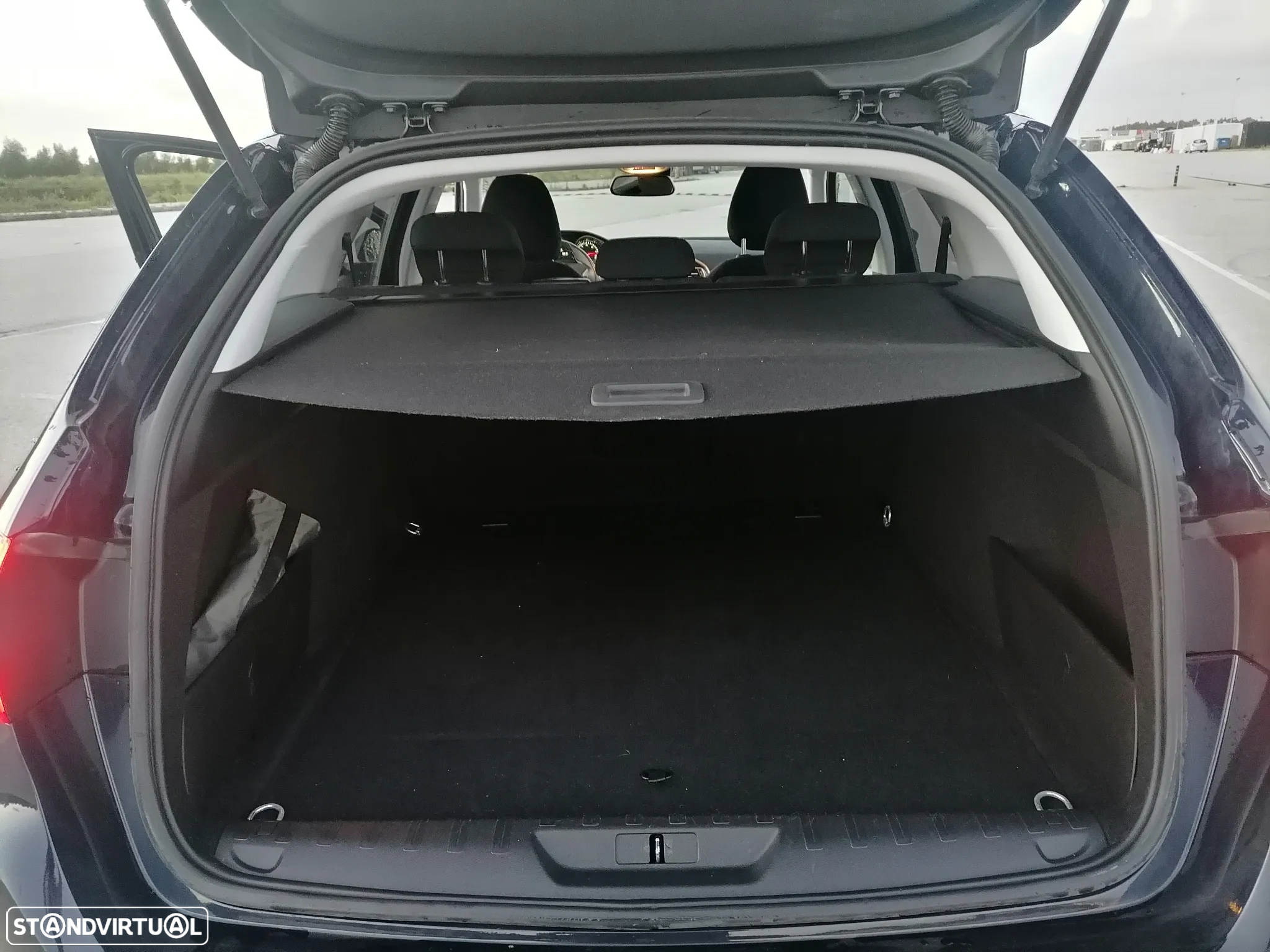 Peugeot 308 SW 1.5 BlueHDi Style - 13