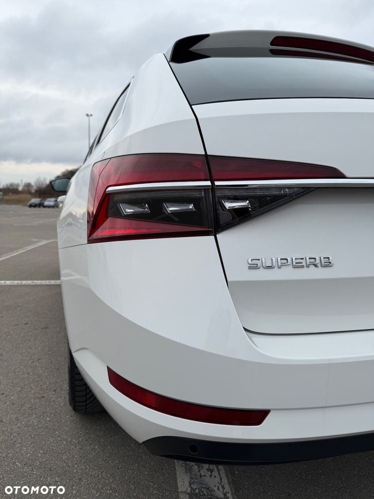 Skoda Superb 2.0 TDI Style DSG - 21