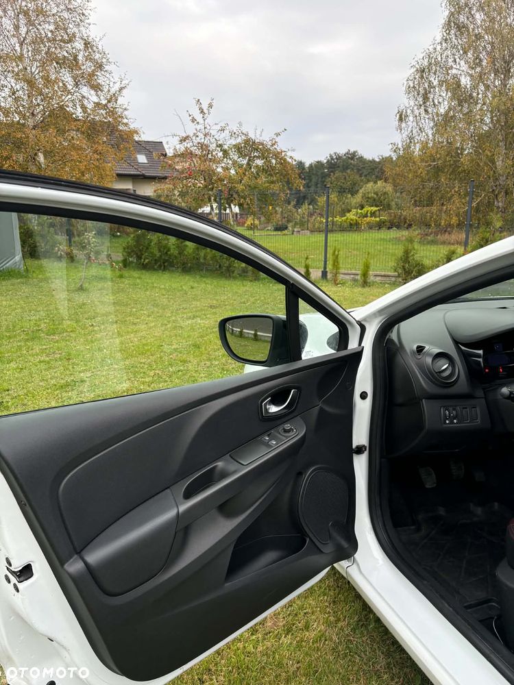 Renault Clio - 12