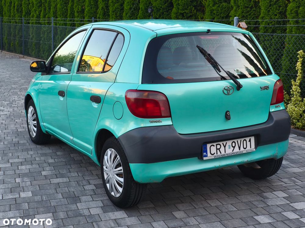 Toyota Yaris 1.0 Base - 6
