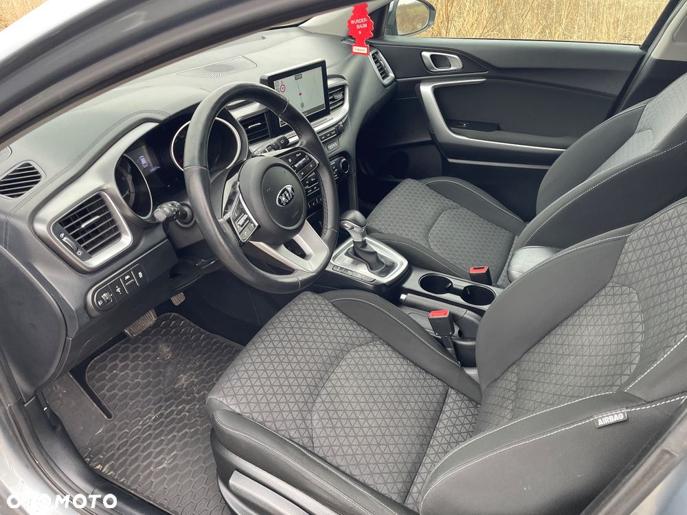 Kia Ceed 1.6 CRDi 136 DCT ISG Spirit - 16