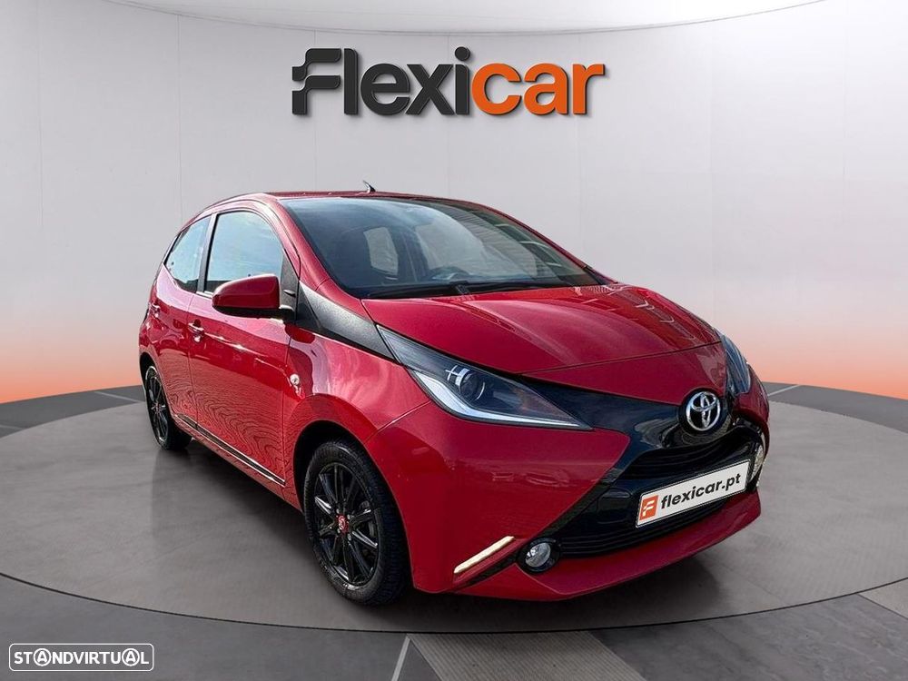 Toyota Aygo 1.0 X-Play+X-Touch - 1