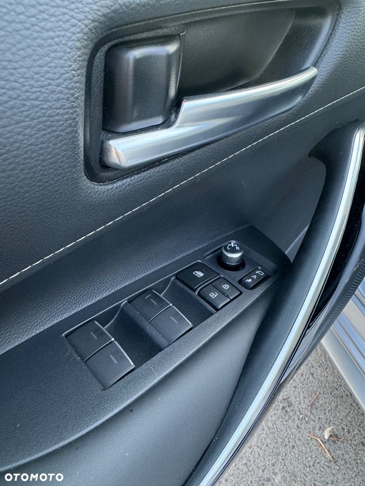 Toyota Corolla 2.0 Hybrid Executive - 14