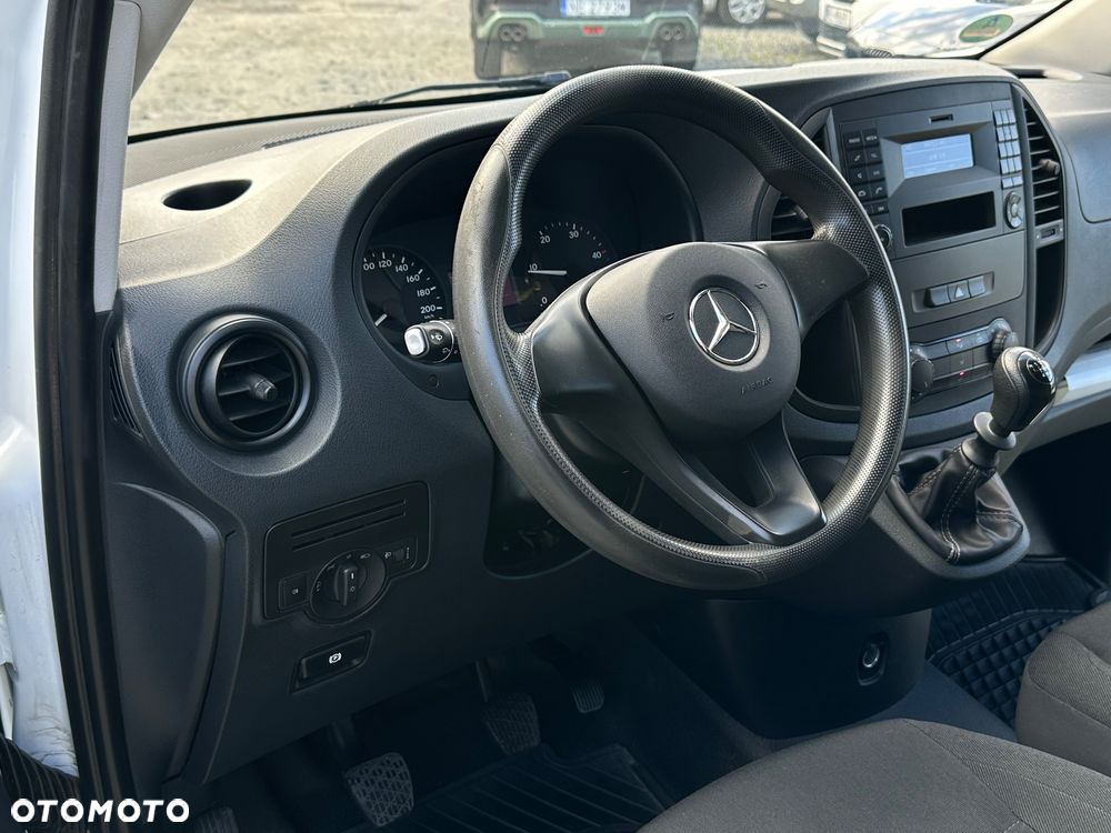Mercedes-Benz VITO - 13
