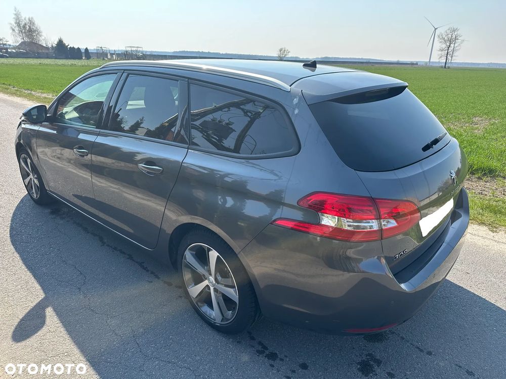 Peugeot 308 PureTech 130 GPF Stop & Start Allure Pack - 3