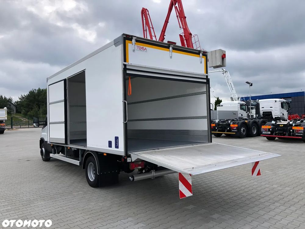 Iveco DAILY 70C18H izoterma winda 750 kg - 1