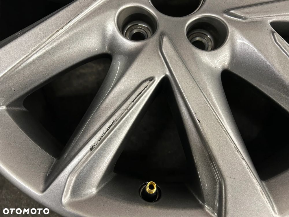 Alufelga Mazda Mazda CX-5 17 cali 5x114,3 1szt. KB8M-V3-810 - 3