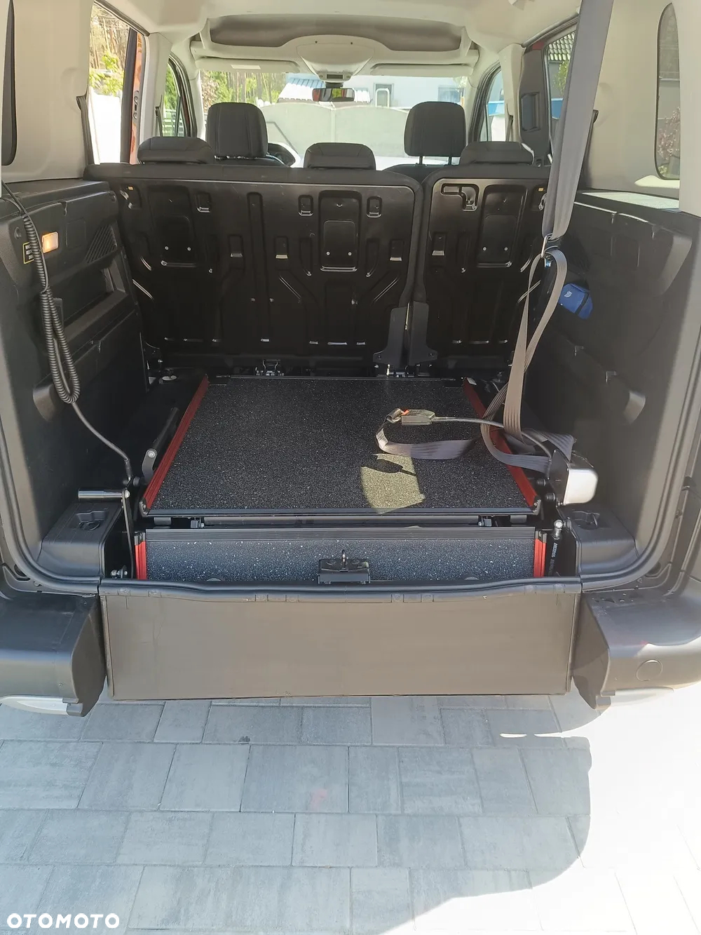 Peugeot Rifter 1.5 BlueHDI Allure S&S - 29