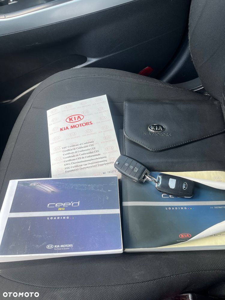 Kia Ceed 1.6 CRDi 128 ISG Edition 7 - 23