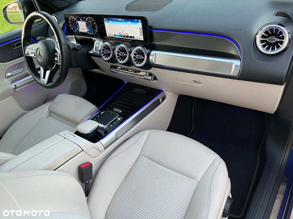 Mercedes-Benz GLB 200 Progressive 7G-DCT - 29