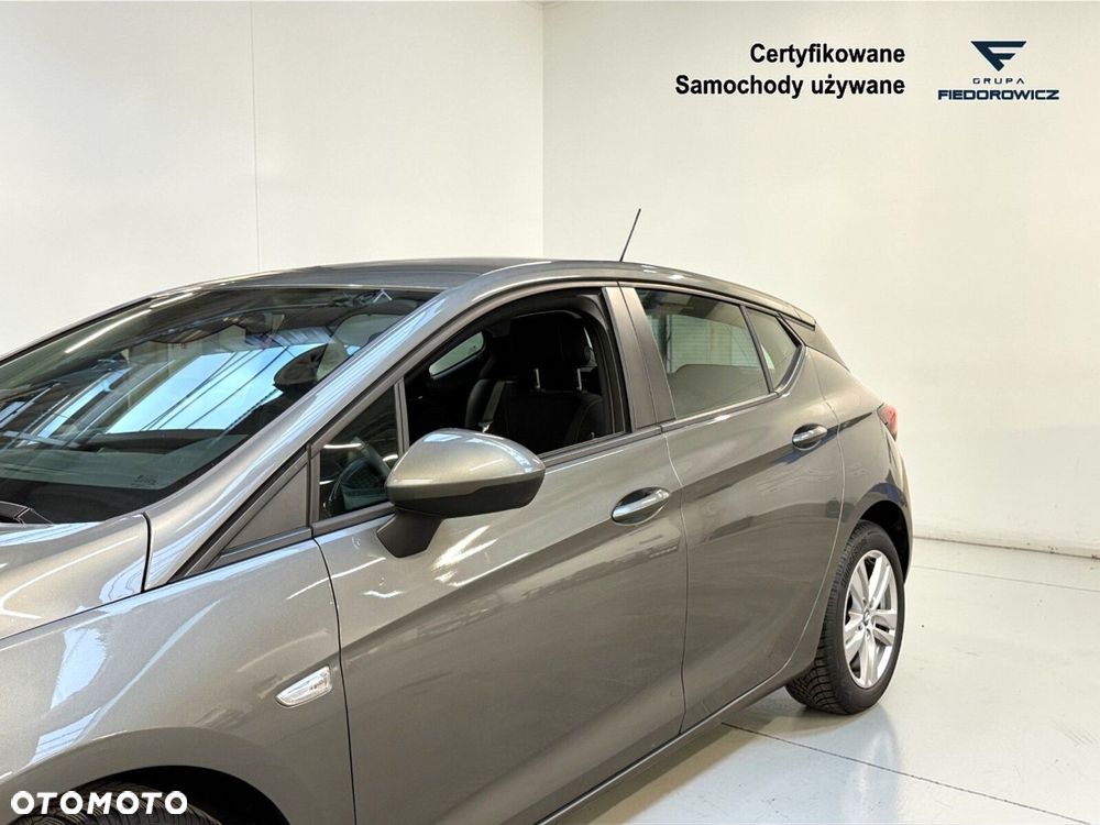 Opel Astra 1.2 T Edition S&S - 11