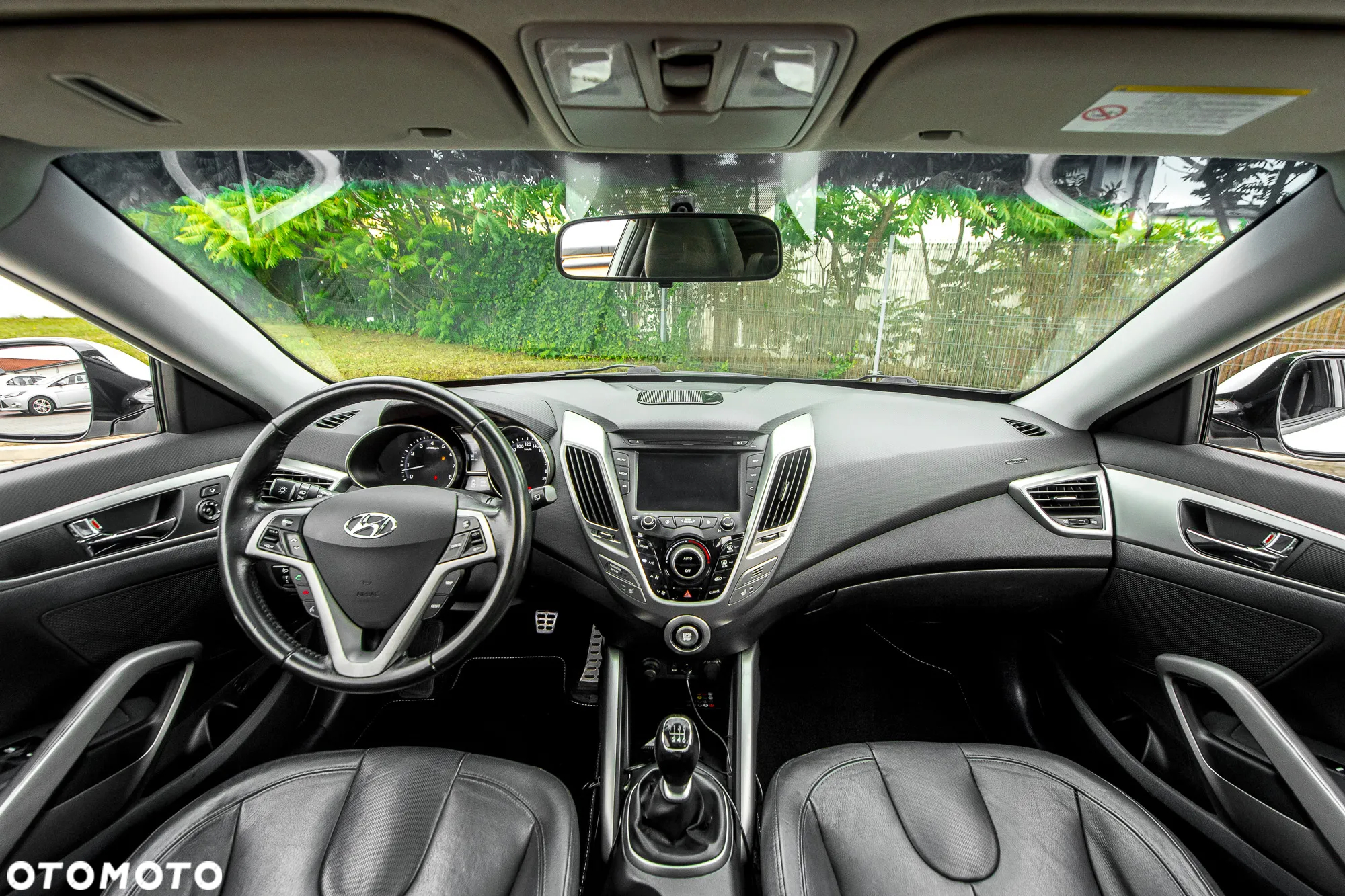 Hyundai Veloster 1.6 GDI Style - 28