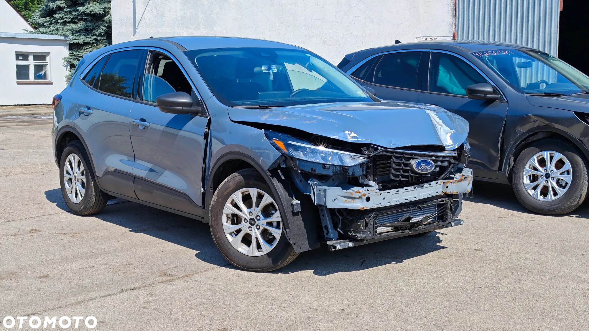Ford Kuga - 1