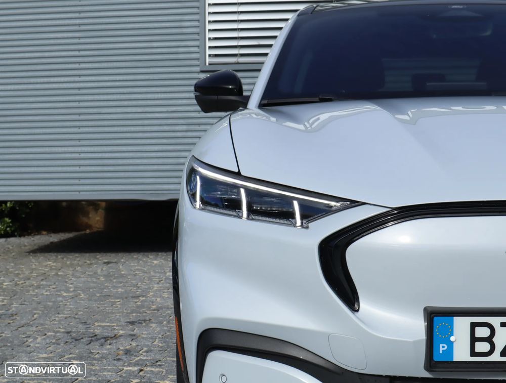 Ford Mustang Mach-E AWD PREMIUM - 9