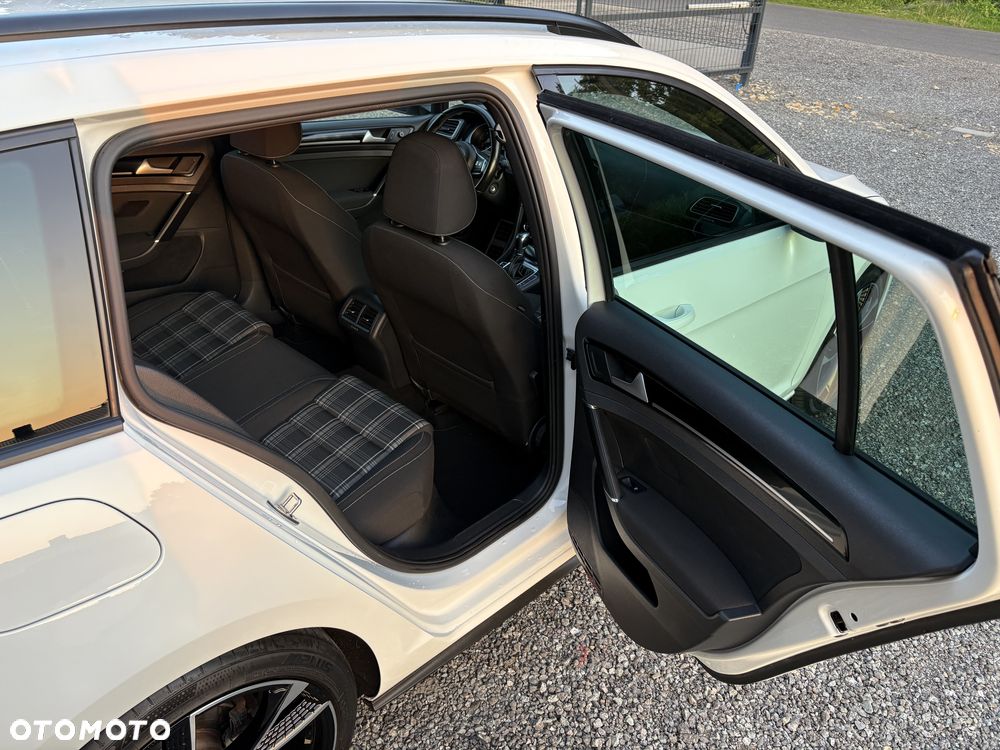 Volkswagen Golf Variant GTD 2.0 TDI SCR DSG - 26