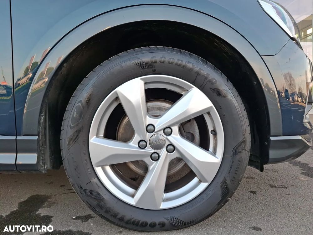 Audi Q3 2.0 TDI S tronic - 28