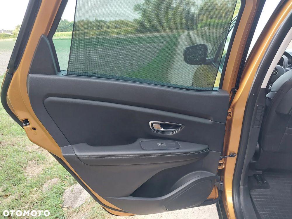 Renault Scenic - 18
