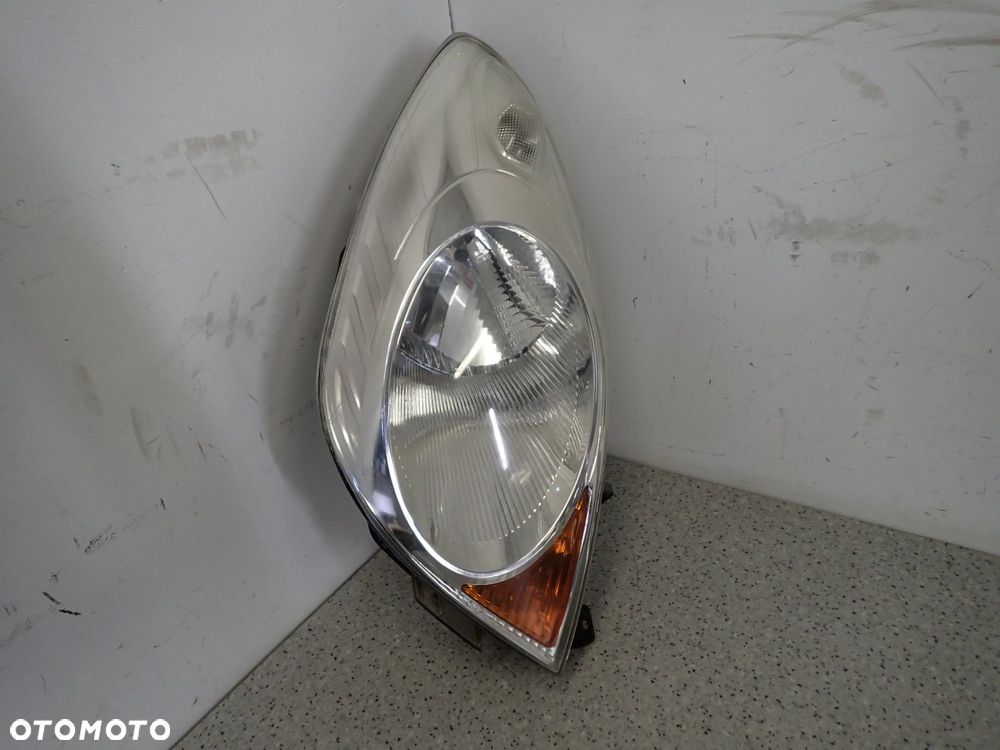 NISSAN NOTE E11 06- LAMPA PRZEDNIA PRAWA REFLEKTOR EUROPA - 1