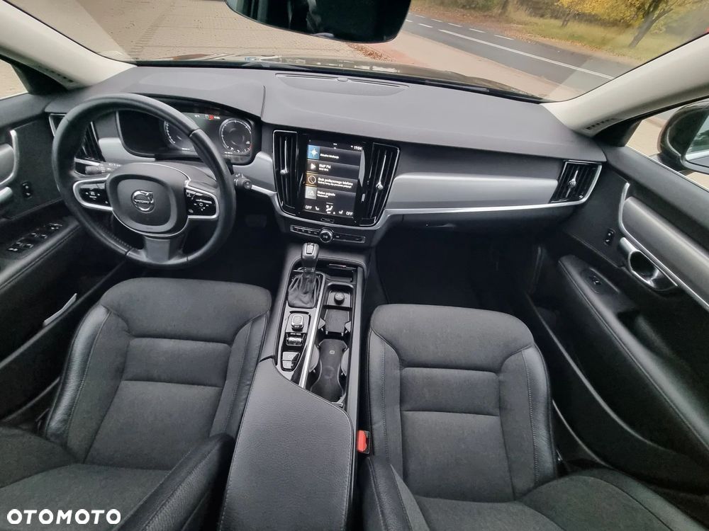 Volvo V90 D4 Geartronic Momentum Pro - 29