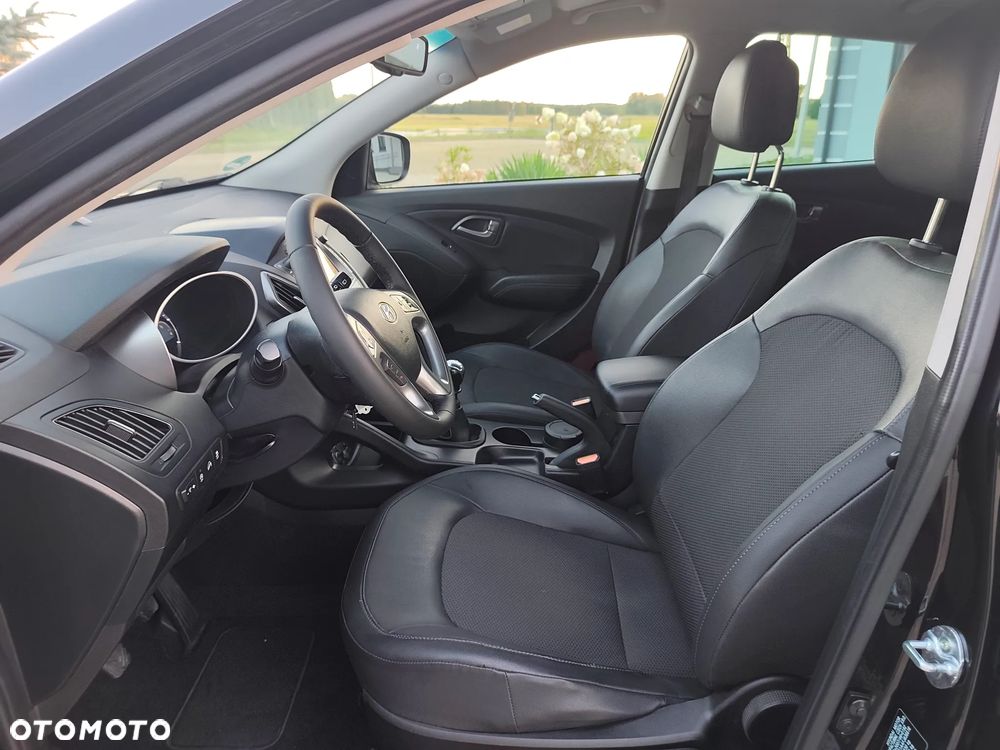 Hyundai ix35 1.6 2WD blue Style - 14