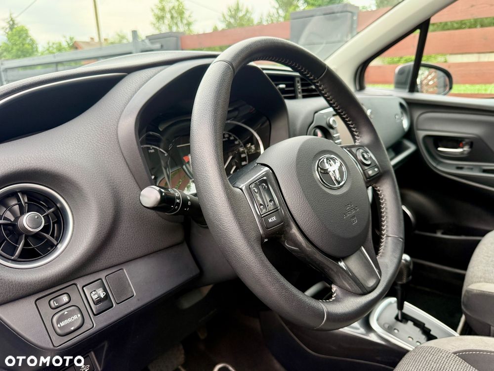 Toyota Yaris 1.5 VVT-i Y20 Club - 23