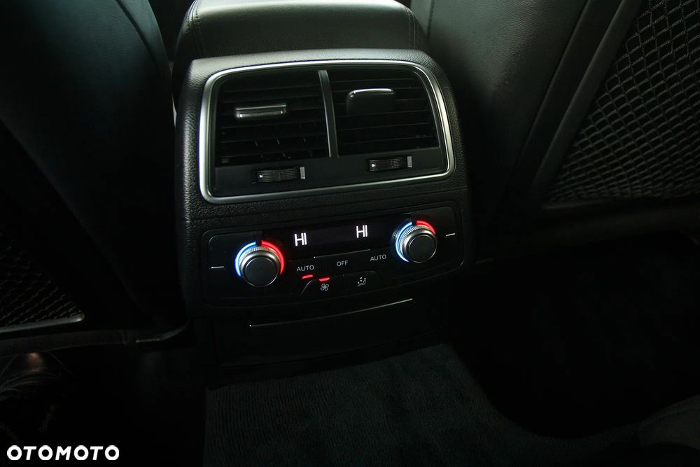 Audi A6 Avant 3.0 TDI DPF quattro S tronic sport selection - 24